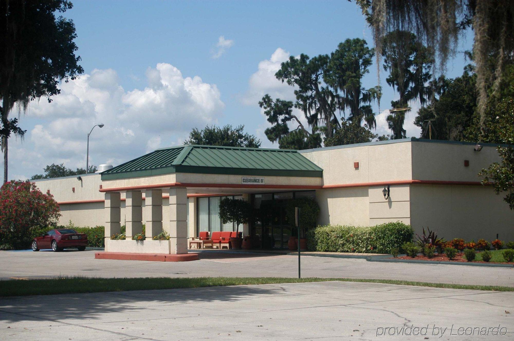 Holiday Inn Express & Suites Lakeland South, An Ihg Hotel Exterior photo